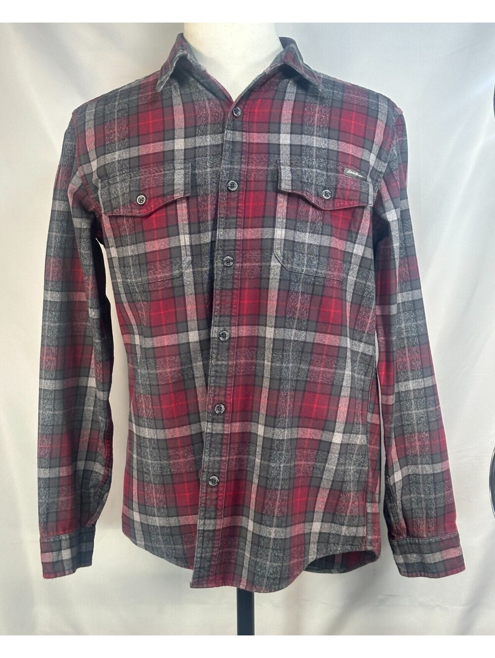 Eddie Bauer Plaid Classic Fit Pockets Button Up Red Mens M